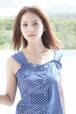 百里东君